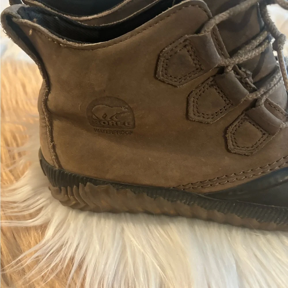 SOREL LADIES ANKLE BOOTS. - Picture 5 of 6
